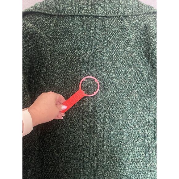 Carraig Donn Cardigan Sz M Green Celtic Knot One Button Irish New Wool FLAWS - Picture 9 of 11